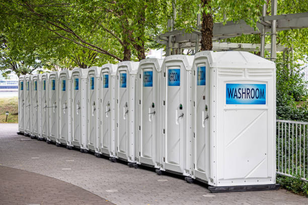 Best Porta potty delivery and setup  in Waynesboro, PA